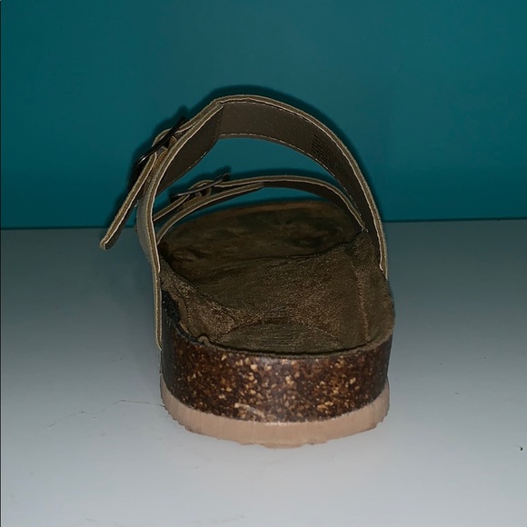 Falls Creek Sandals - Picture 3 of 3